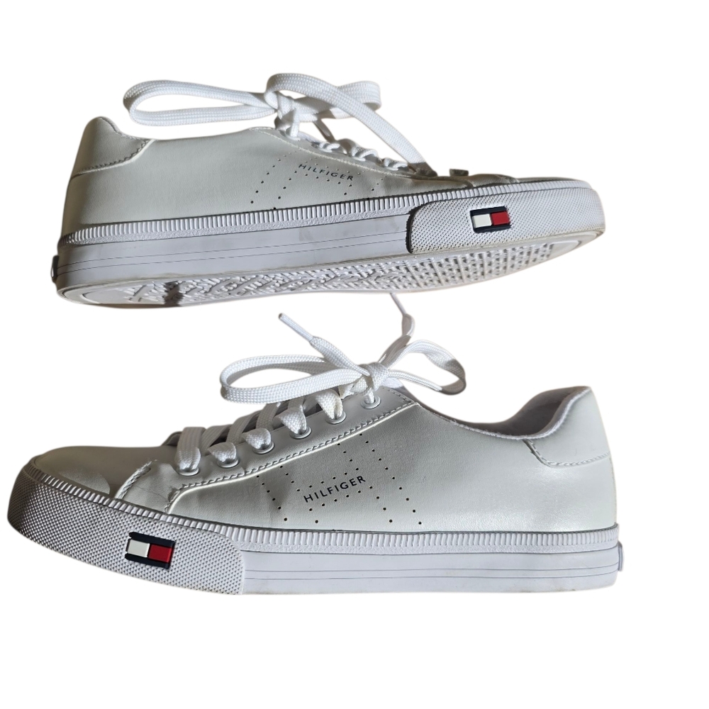 Tommy Hilfiger White Low Top Sneakers Size 7